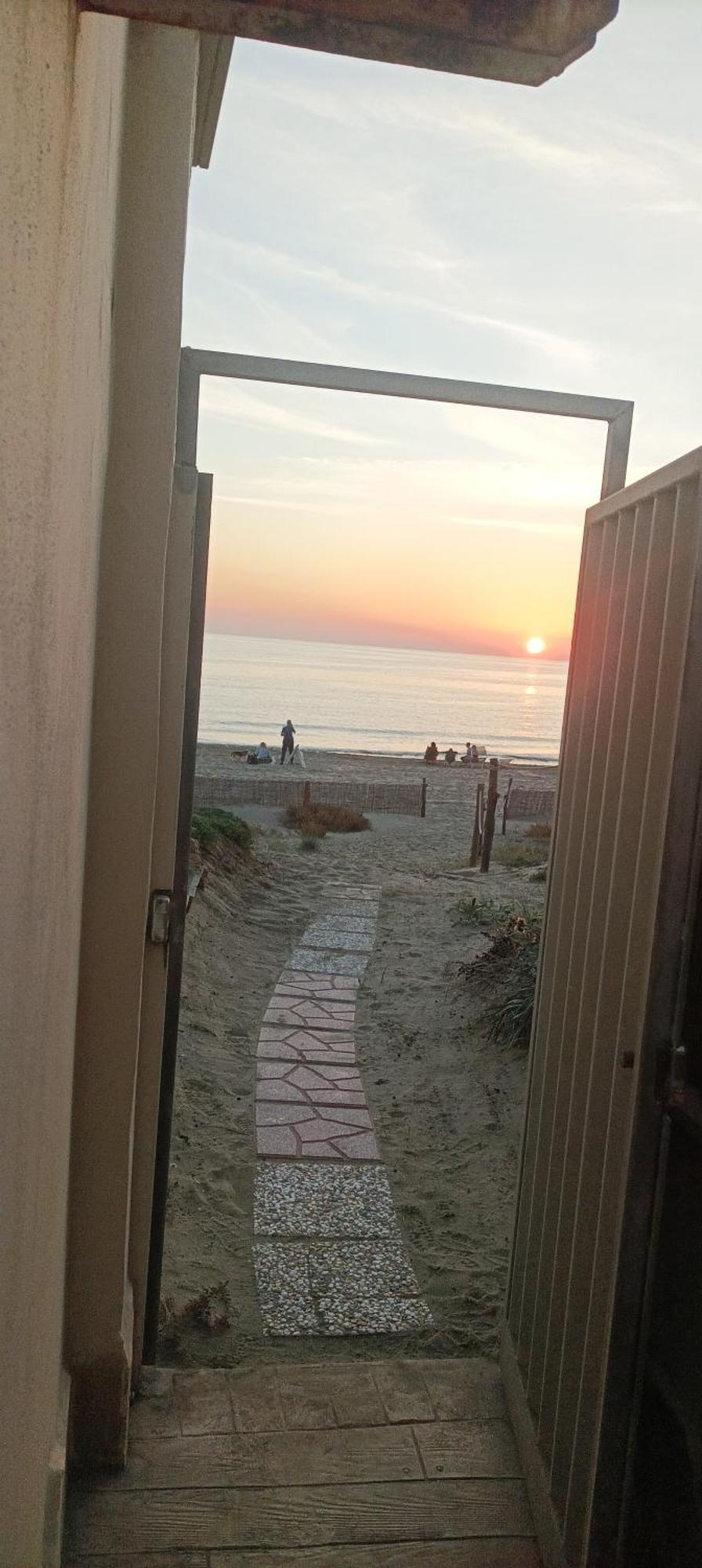 Casa Roberto Beach トルヴァイアニカ エクステリア 写真